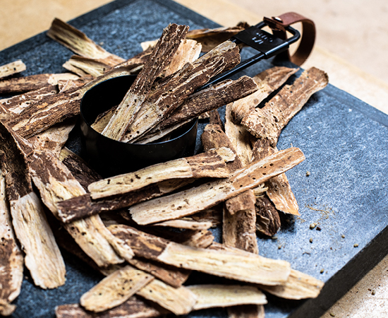 Astragalus root: its traditional uses and benefits
