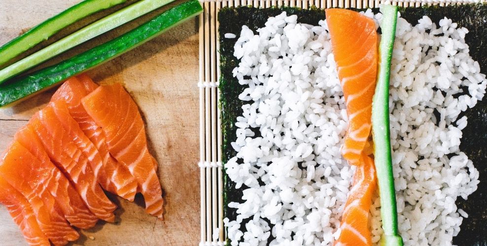 Salmon and cucumber sushi roll
